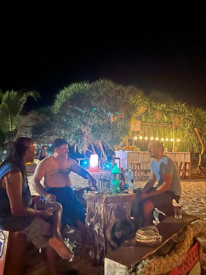 Surfing Beach Nilaveli Trincomalee Dış mekan fotoğraf